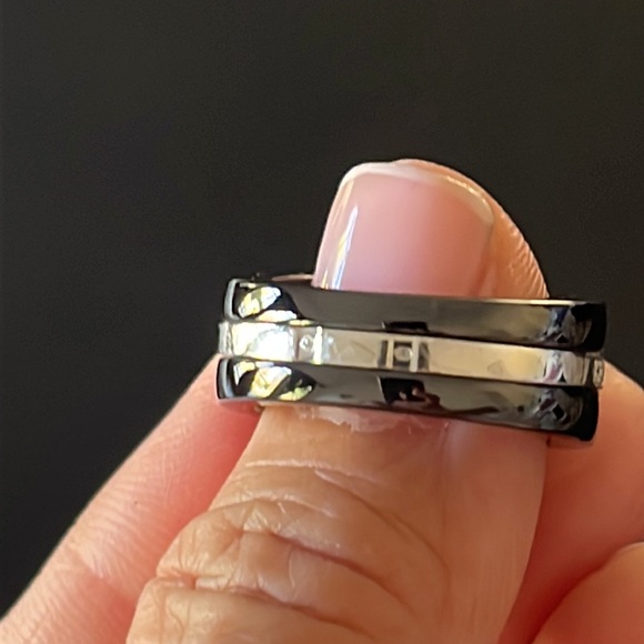 CHANEL ULTRA RING - Picture 5 of 9